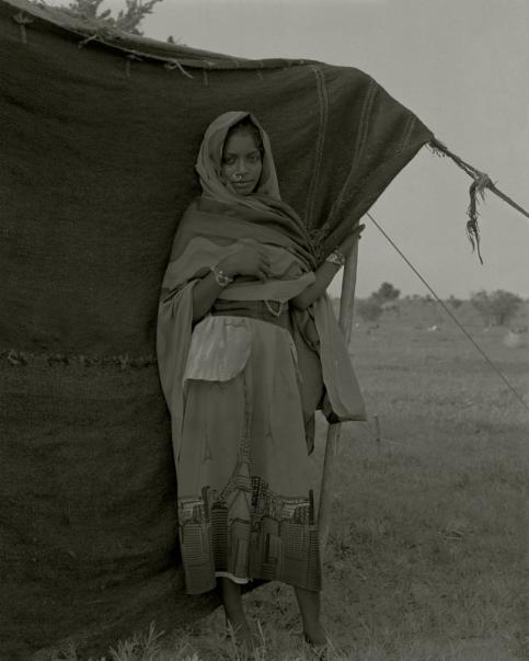 Claude Iverné Mnaïma Adjak / Tribu Shenabla / Clan Awasma / Nomade / Kordofan Nord / Août 2001 © Claude Iverné / Elnour