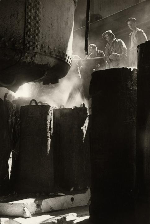 Boris Ignatovitch Aciérie, fonte de l’acier 1938 Tirage sur papier au gélatino-bromure d’argent © DR