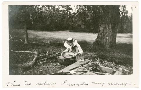 Panning for Gold Phoenix,  Arizona, USA 24 juillet 1912  © collection privée – AMC