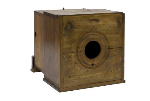 Remier appareil photographique au monde utilisé par Nicéphore Niépce © musée Nicéphore Niépce Ville de Chalon-sur-Saône